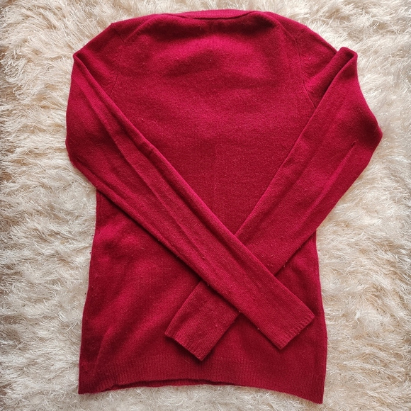 MARTIN + OSA Women's Luxury Cashmere V-Neck Sweater Raspberry Color, Size XS - Picture 2 of 7